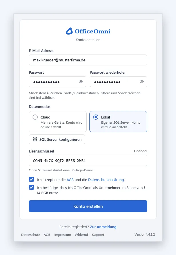 Registrierungsfenster von OfficeOmni mit den Karten Cloud und Lokal unter Datenmodus und dem Knopf SQL Server konfigurieren
